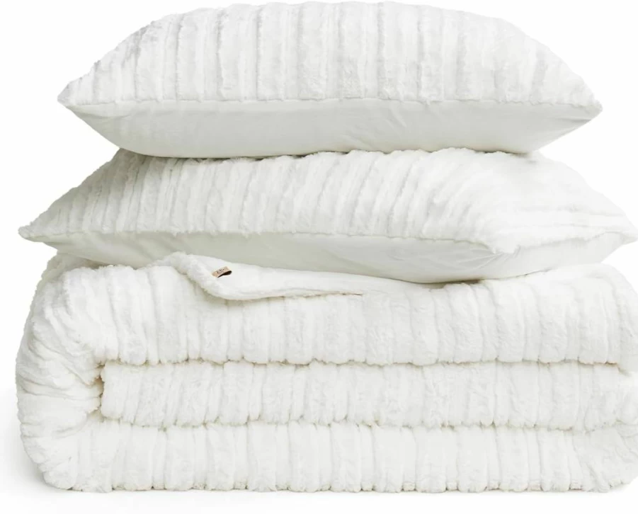 UGG Kenzie Full/Queen Comforter Set - Plush Faux Fur, Down Alternative, Hypoallergenic, Washable, Soft & Warm Bedding in Seal Grey