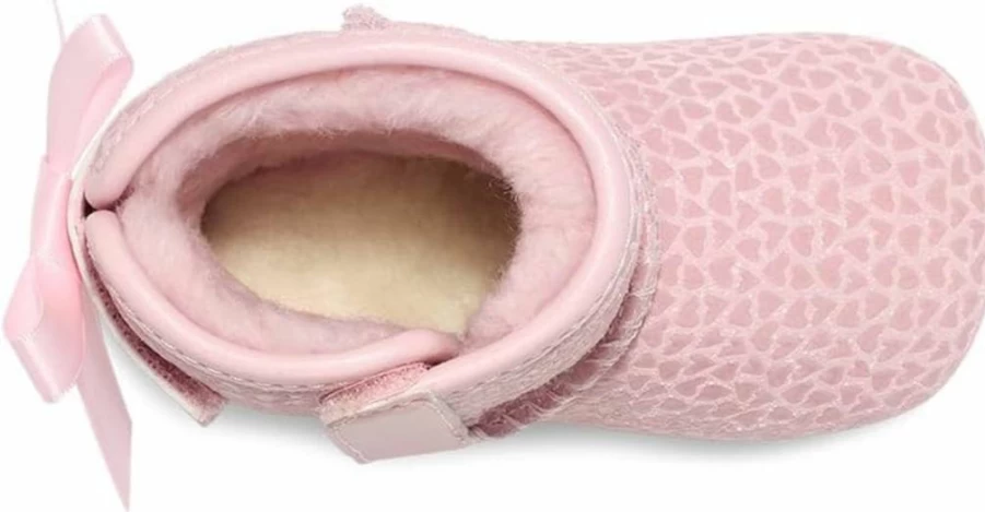 UGG Baby Jesse Bow Boots and Beanie Set for Infants - Cozy Winter Outfit
